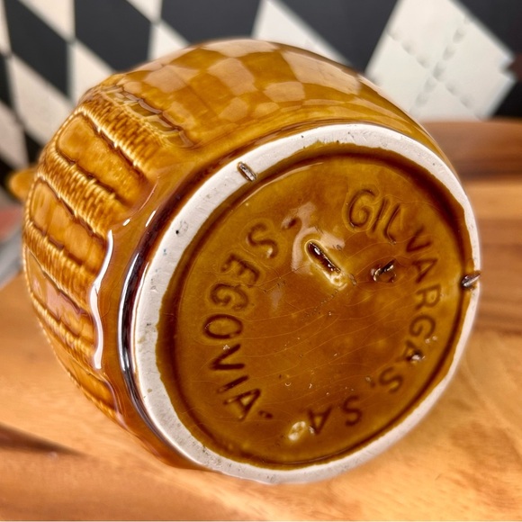 Gil Vargas Jug/ Vase Vintage but Like New - Picture 7 of 7